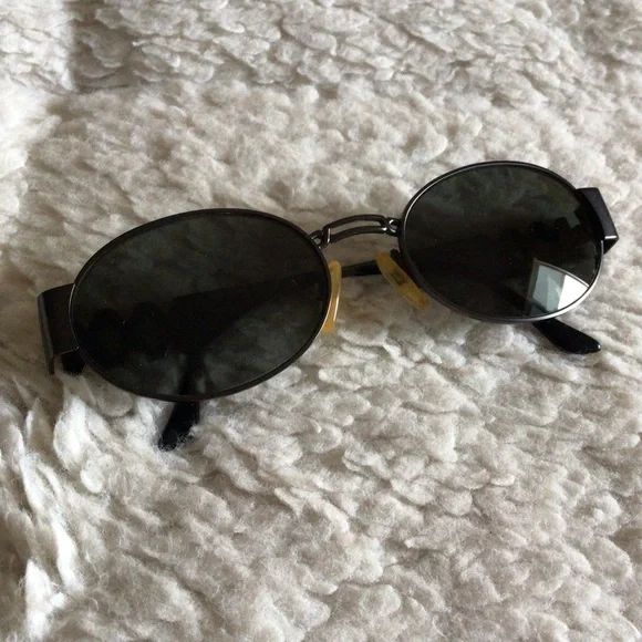 Yves Saint Laurent | Accessories | Rare Yves Saint Laurent  display picture 1